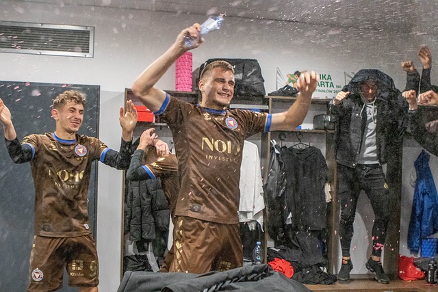 对手稳稳罚 对手稳稳罚