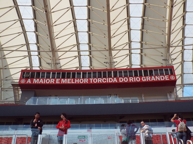 伊劳拉明确 伊劳拉明确